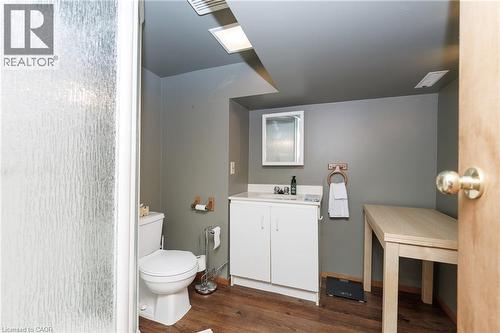 237 Paling Avenue, Hamilton, ON - Indoor Photo Showing Bathroom