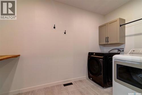 17 Longman Drive, Longlaketon Rm No. 219, SK - Indoor Photo Showing Laundry Room