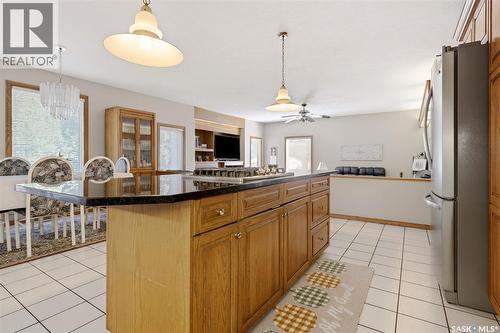2135 Potts Crescent E, Regina, SK - Indoor