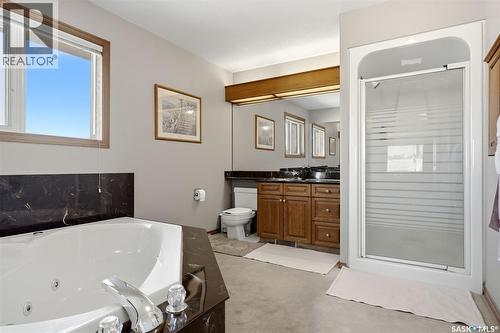 2135 Potts Crescent E, Regina, SK - Indoor Photo Showing Bathroom