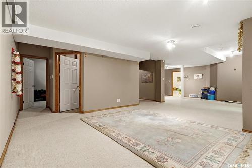 2135 Potts Crescent E, Regina, SK - Indoor