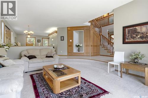 2135 Potts Crescent E, Regina, SK - Indoor Photo Showing Living Room