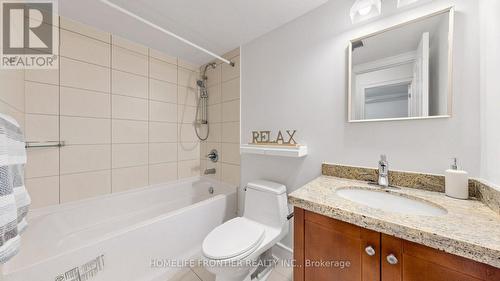 30 Clairtrell Road, Toronto, ON - Indoor Photo Showing Bathroom