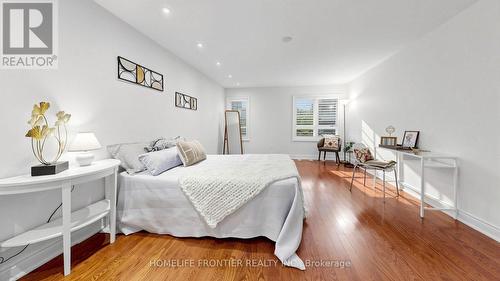 30 Clairtrell Road, Toronto, ON - Indoor Photo Showing Bedroom