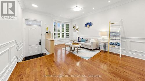 30 Clairtrell Road, Toronto, ON - Indoor