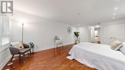 30 Clairtrell Road, Toronto, ON - Indoor Photo Showing Bedroom