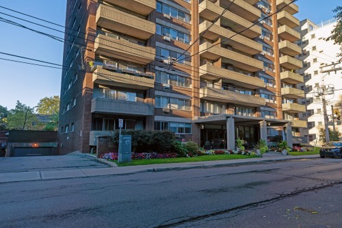 Front of Structure - 706-5150 Av. Macdonald, Côte-Saint-Luc, QC - Outdoor With Facade