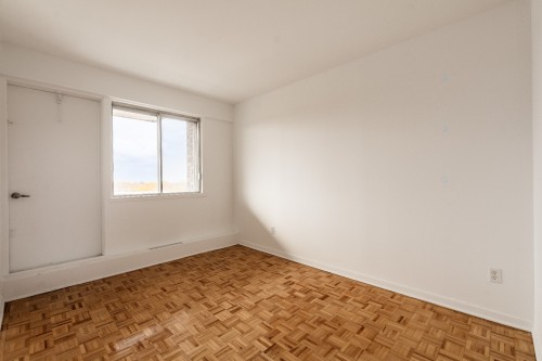 Bedroom - 706-5150 Av. Macdonald, Côte-Saint-Luc, QC - Indoor Photo Showing Other Room