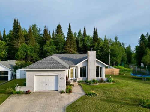 Front of Structure - 152 Rue Lafort, Témiscaming, QC - Outdoor