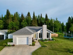 152 Rue Lafort  Témiscaming, QC J0Z 3R0