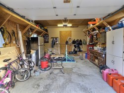 Garage - 