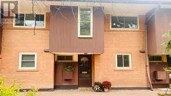 73 - 6 ESTERBROOKE AVENUE Toronto, ON M2J 2C2