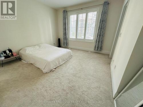 Th7 - 392 Highway 7 E, Richmond Hill, ON - Indoor Photo Showing Bedroom