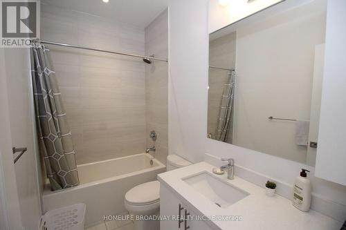 Th7 - 392 Highway 7 E, Richmond Hill, ON - Indoor Photo Showing Bathroom