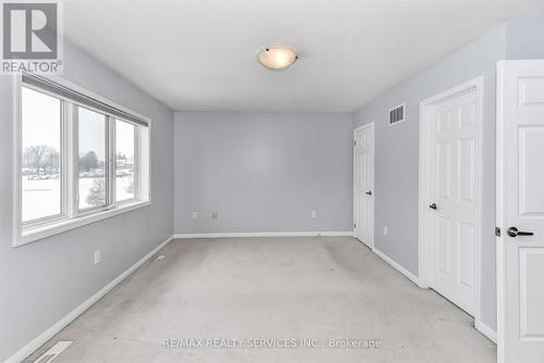 48 Fletcher Circle, Cambridge, ON - Indoor Photo Showing Other Room