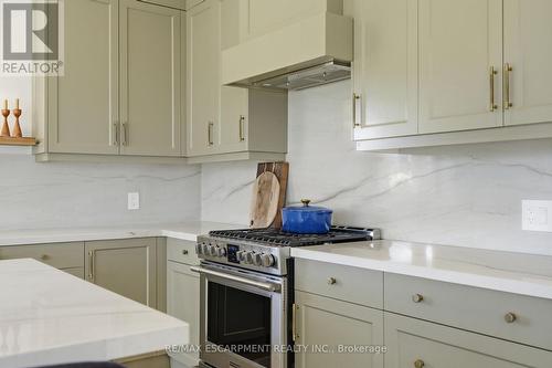 1161 Barkway Road, Gravenhurst, ON - Indoor Photo Showing Kitchen With Upgraded Kitchen