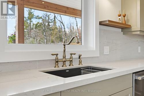 1161 Barkway Road, Gravenhurst, ON - Indoor Photo Showing Kitchen