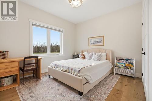 1161 Barkway Road, Gravenhurst, ON - Indoor Photo Showing Bedroom
