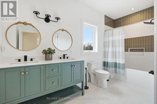 1161 Barkway Road, Gravenhurst, ON - Indoor Photo Showing Bathroom