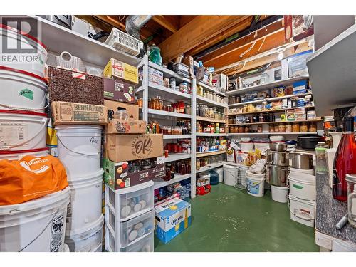 10737 Highway 33 E, Kelowna, BC - Indoor Photo Showing Other Room