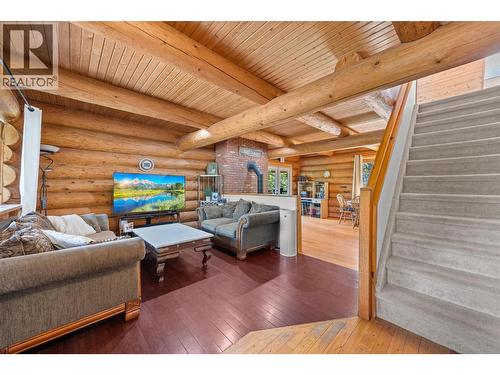 10737 Highway 33 E, Kelowna, BC - Indoor