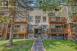 2 - 120 FENERTY CRESCENT  Ottawa, ON K2L 3A7