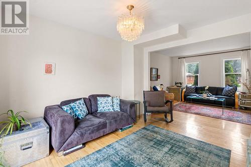 1019 Osborne Avenue, Cornwall, ON - Indoor Photo Showing Living Room