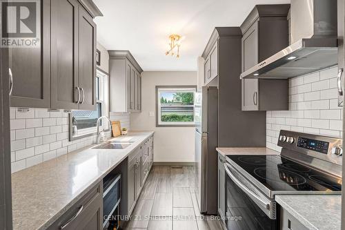 1019 Osborne Avenue, Cornwall, ON - Indoor Photo Showing Kitchen With Upgraded Kitchen