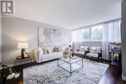 3226 - 3226 THE CREDIT WOODLANDS  Mississauga, ON L5C 2J6