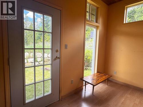 9155 Highway 6, Silverton, BC - Indoor Photo Showing Other Room