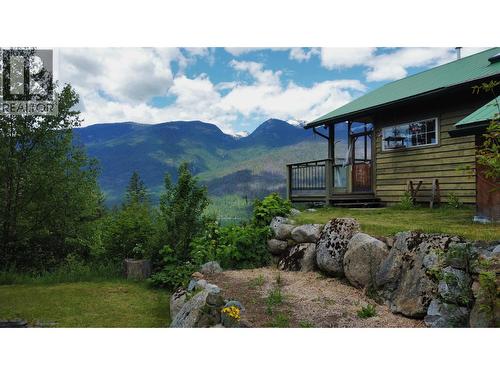 9155 Highway 6, Silverton, BC - Outdoor With Deck Patio Veranda