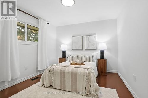 104 Dallas Avenue, Hamilton, ON - Indoor Photo Showing Bedroom
