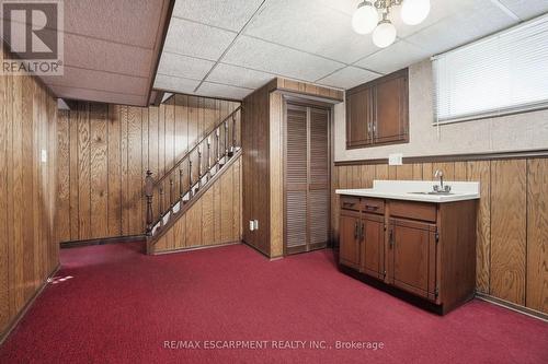 104 Dallas Avenue, Hamilton, ON - Indoor Photo Showing Other Room