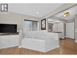 Huge soaker tub - 