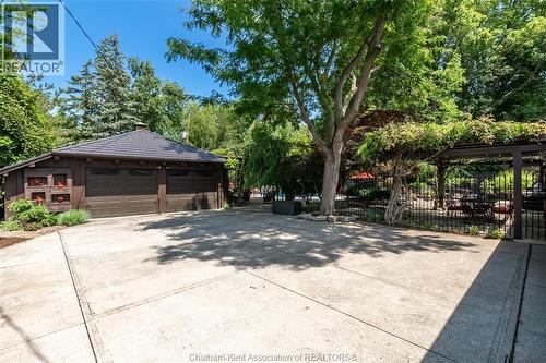 3 Pine Crest Road, Chatham, ON - Outdoor