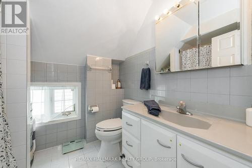 Four piece bathroom - 53 Louisa Street, Ottawa, ON - Indoor Photo Showing Bathroom