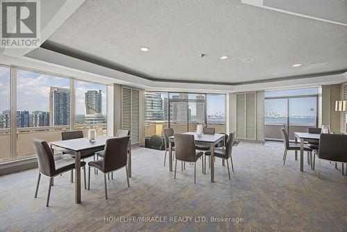 2603 - 2269 Lakeshore Boulevard W, Toronto, ON - Indoor Photo Showing Dining Room