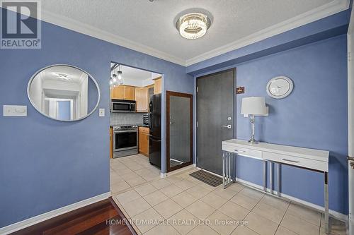 2603 - 2269 Lakeshore Boulevard W, Toronto, ON - Indoor Photo Showing Kitchen