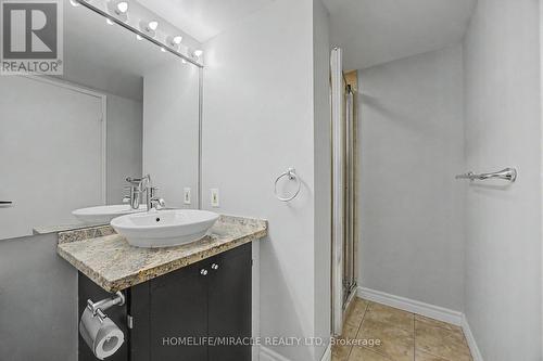 2603 - 2269 Lakeshore Boulevard W, Toronto, ON - Indoor Photo Showing Bathroom