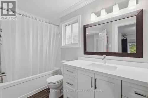 5185 Bunton Crescent, Burlington, ON - Indoor Photo Showing Bathroom