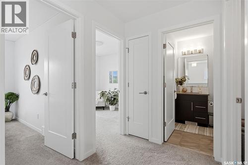 5121 Buckingham Drive E, Regina, SK - Indoor Photo Showing Other Room