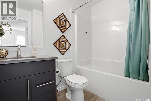 5121 Buckingham Drive E, Regina, SK - Indoor Photo Showing Bathroom