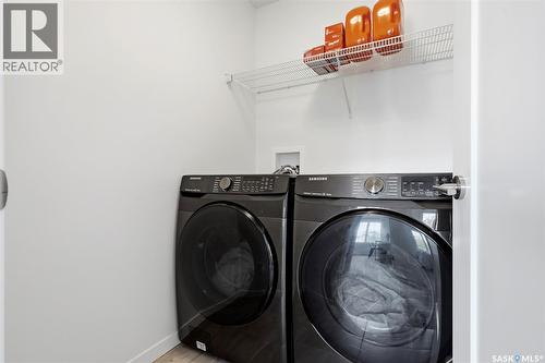 5121 Buckingham Drive E, Regina, SK - Indoor Photo Showing Laundry Room