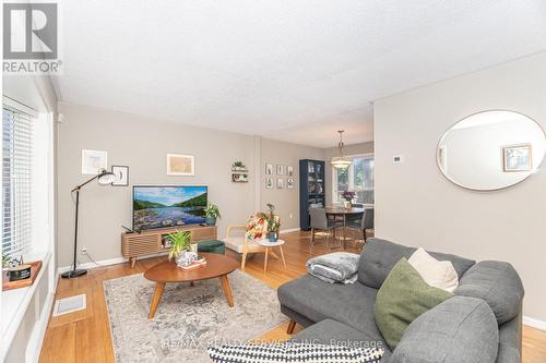 85 Eldomar Avenue, Brampton, ON - Indoor Photo Showing Living Room