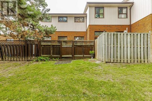 47 Dawson Crescent, Brampton, ON - Outdoor