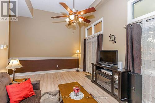 47 Dawson Crescent, Brampton, ON - Indoor
