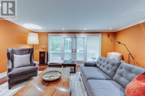 11 Country Club Drive, Toronto, ON - Indoor Photo Showing Living Room