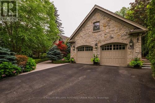 11 Country Club Drive, Toronto, ON - Outdoor