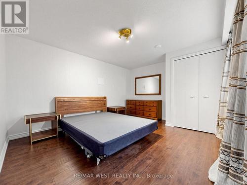 41 Burnview Crescent, Toronto, ON - Indoor Photo Showing Other Room