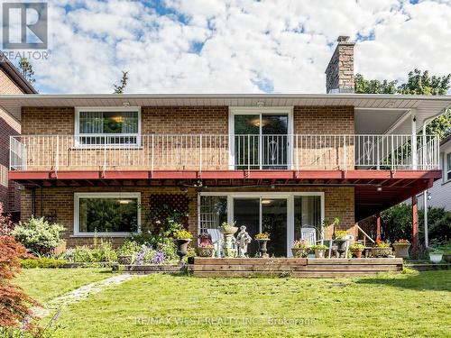 41 Burnview Crescent, Toronto, ON - Outdoor With Deck Patio Veranda